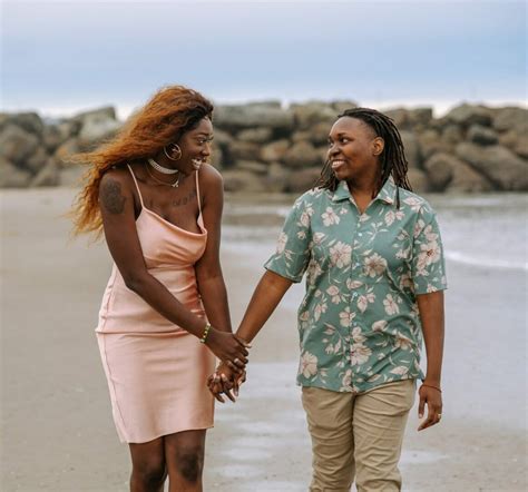 Castor lesbian dating site